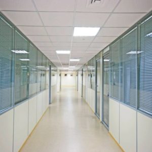 Стационарная алюминиевая перегородка GFTD618 Стационарная алюминиевая перегородка GFTD618